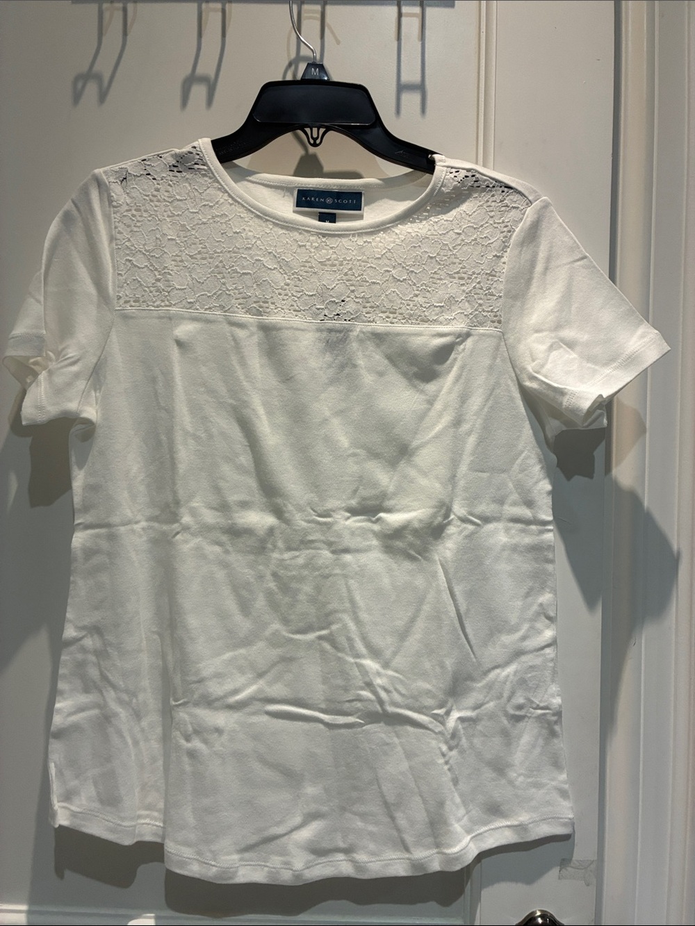 Karen Scott White Short-Sleeve Lace Yoke Tee👵MT